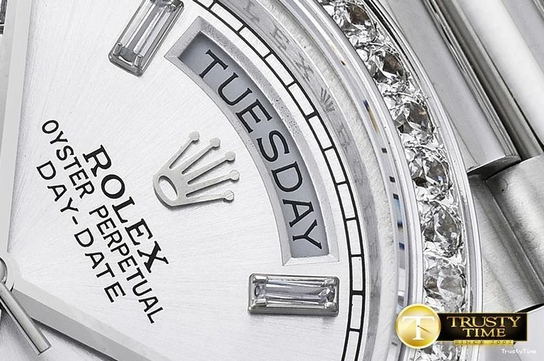 0825 Flexible RDD0206F – DayDate 671